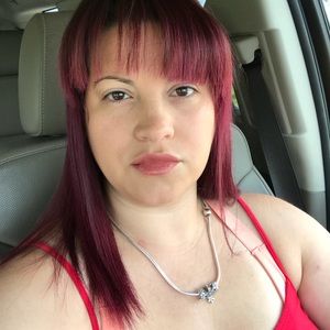 Meet your Posher, Annie